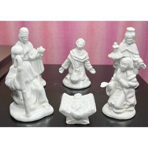 Nativity Manger Scene display Holy Family Wisemen baby Jesus Religious figurines